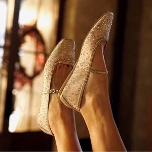 DOLCE VITA REYES CRYSTAL BALLET FLATS GOLD MESH